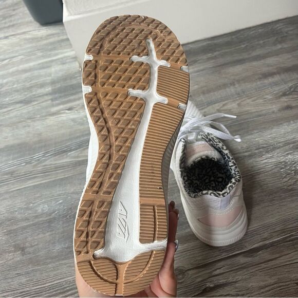 Avia Women's Deluxe Athletic Sneaker, White/Leopard - Picture 13 of 13